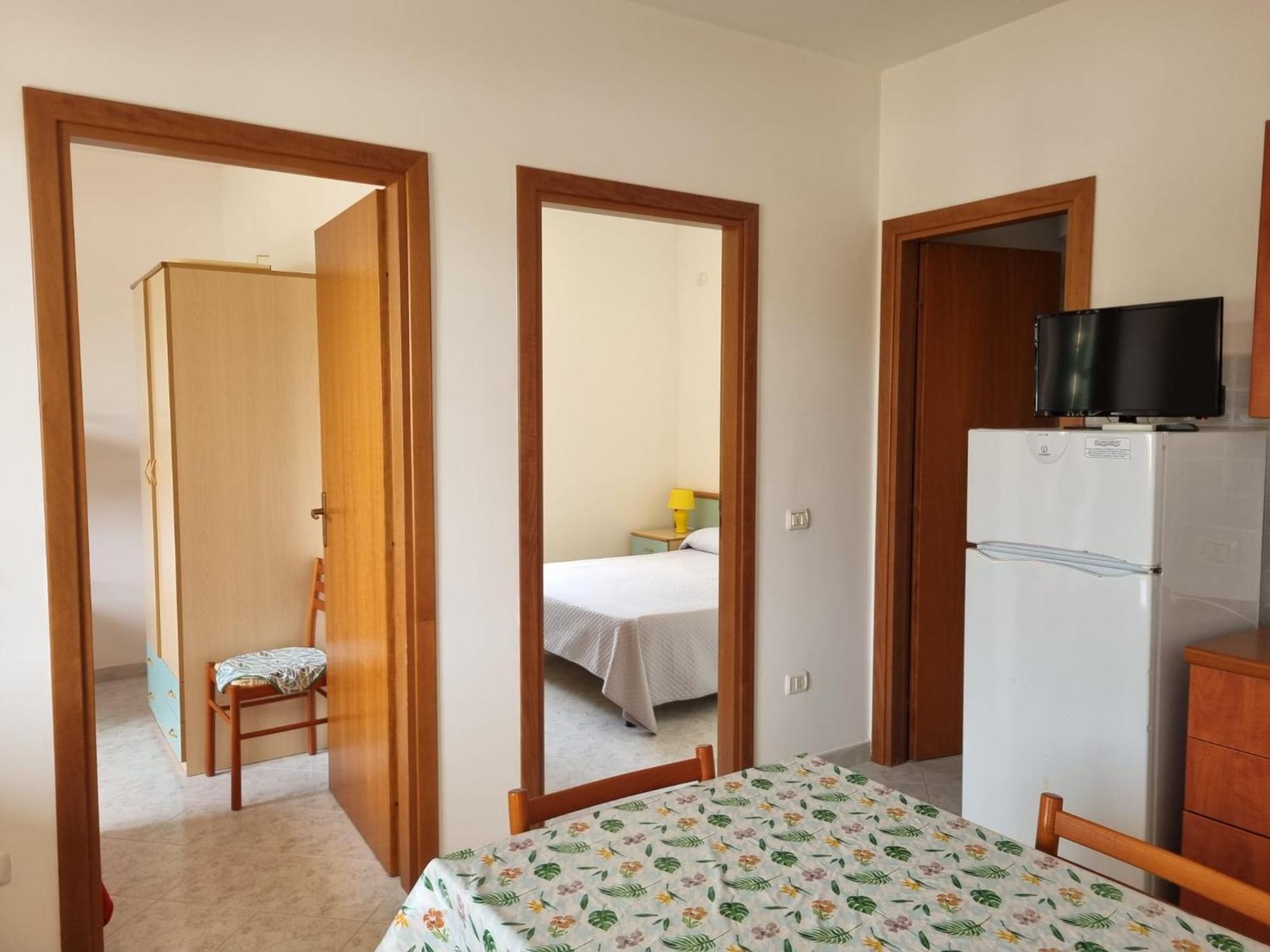 Villaggio Camping Lungomare Кропани Екстериор снимка