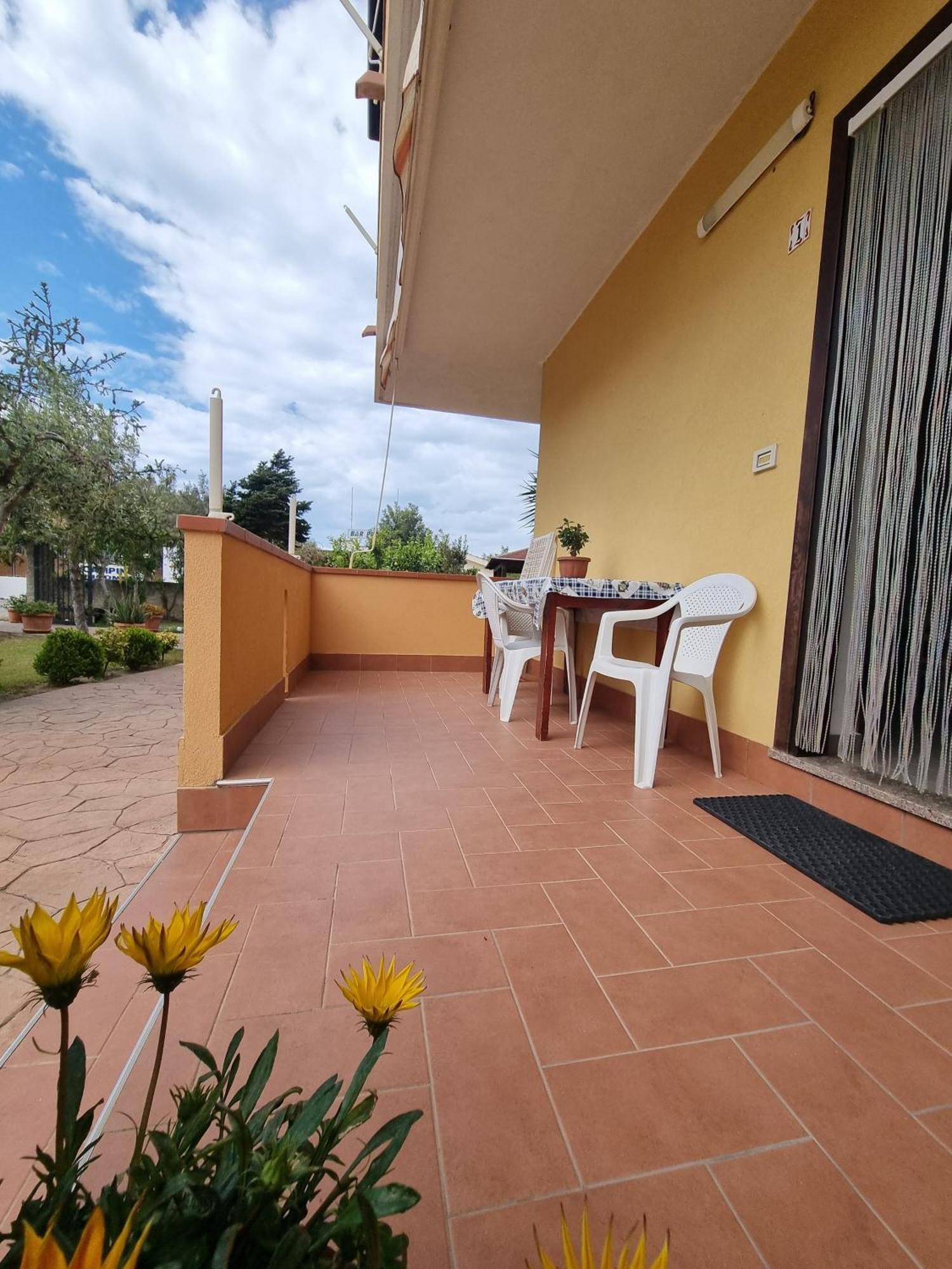 Villaggio Camping Lungomare Кропани Екстериор снимка