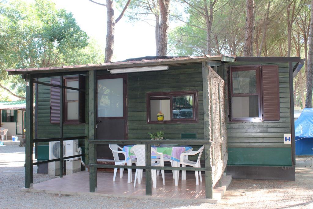 Villaggio Camping Lungomare Кропани Екстериор снимка