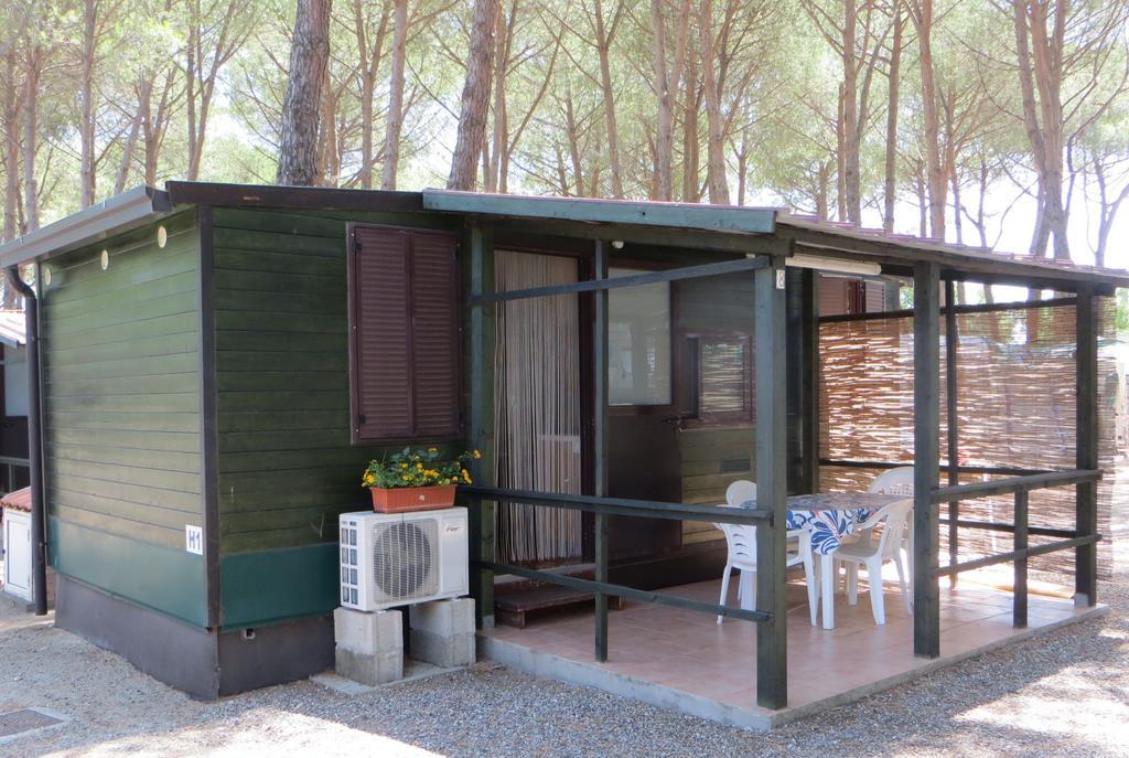 Villaggio Camping Lungomare Кропани Екстериор снимка